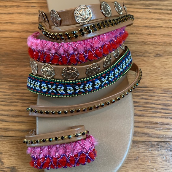 NWOT- Indian Sandals - Picture 3 of 9